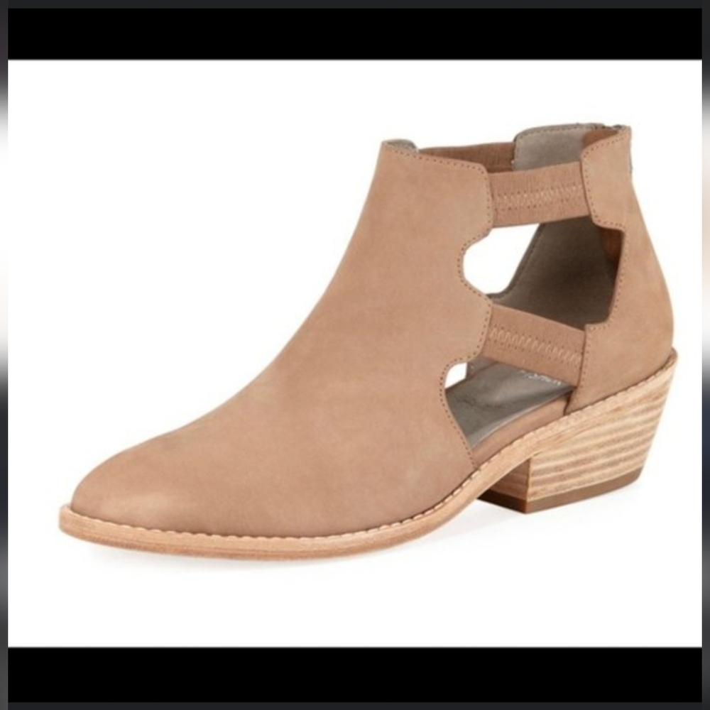 Eileen Fisher Tan Vanda Cutout Booties size 9
